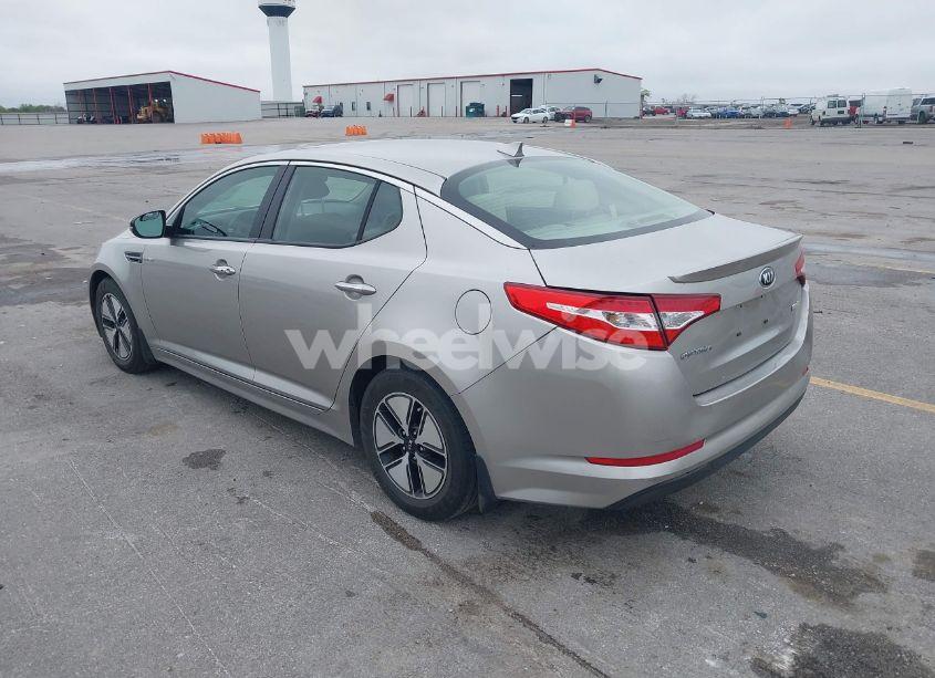 Photo 3 of 2013 Kia Optima HYBRID LX (VIN KNAGM4AD1D5058829)
