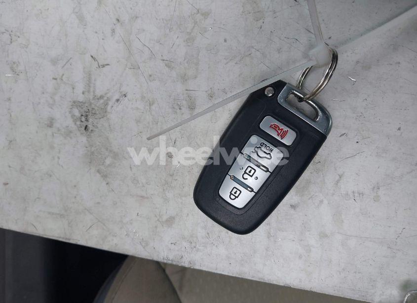 Photo 11 of 2013 Kia Optima HYBRID LX (VIN KNAGM4AD1D5059687)