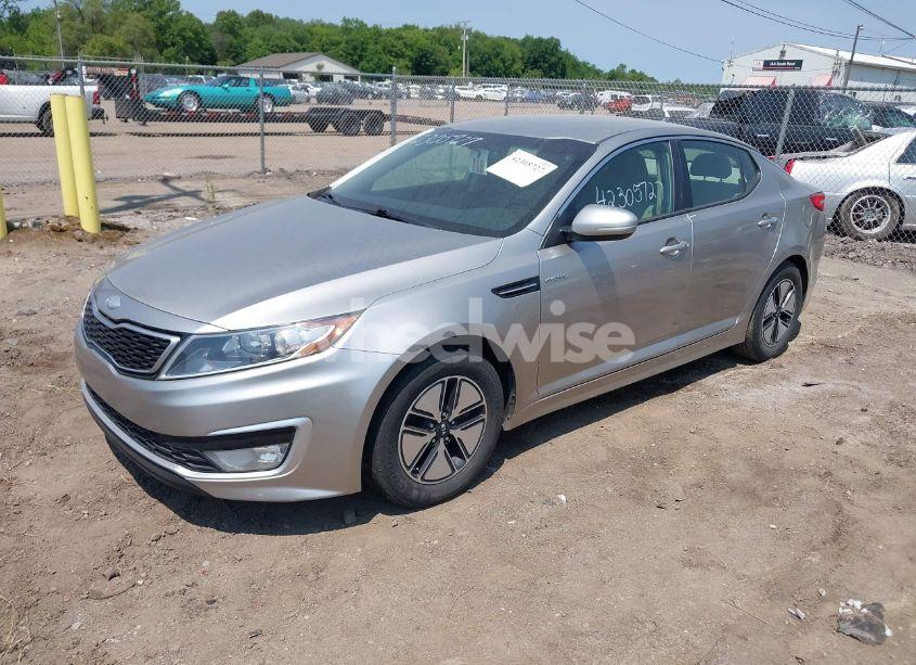 Photo 2 of 2013 Kia Optima HYBRID LX (VIN KNAGM4AD4D5043273)