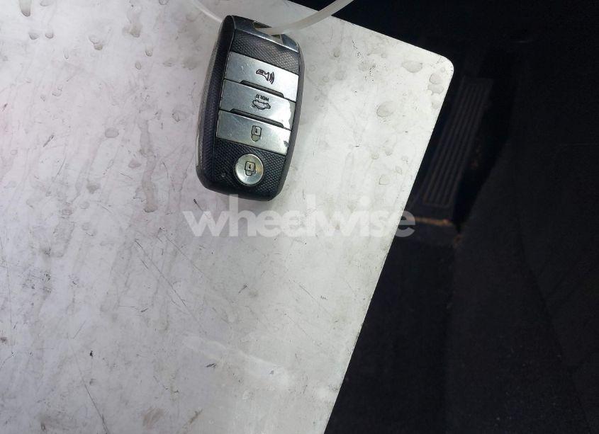 Photo 11 of 2015 Kia Optima HYBRID (VIN KNAGM4AD4F5080553)