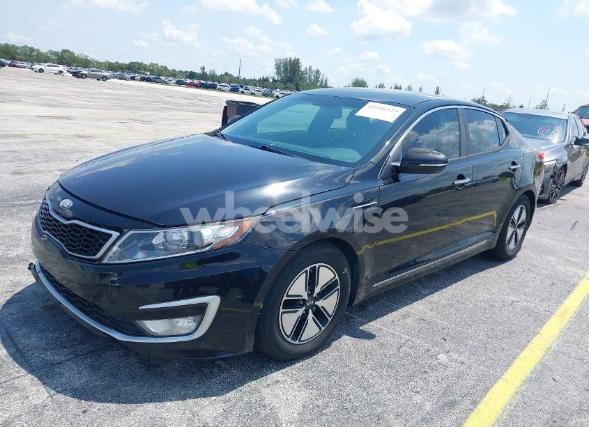Photo 2 of 2013 Kia Optima HYBRID LX (VIN KNAGM4AD5D5045517)