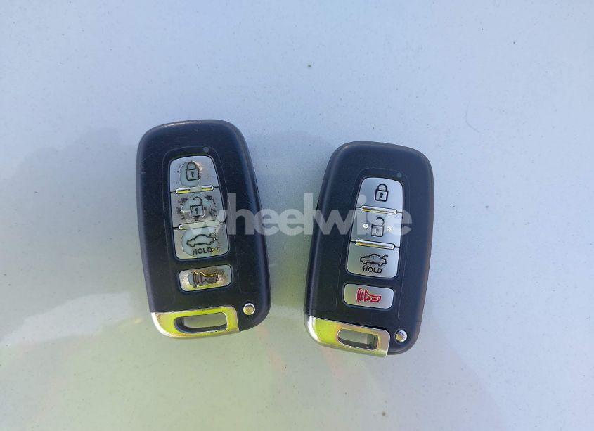 Photo 11 of 2013 Kia Optima HYBRID LX (VIN KNAGM4AD5D5049552)