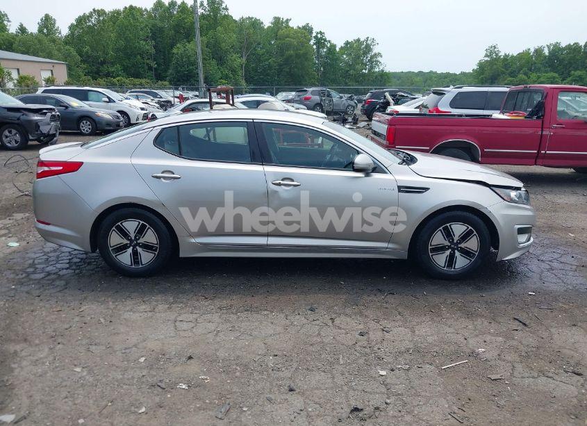 Photo 13 of 2013 Kia Optima HYBRID LX (VIN KNAGM4AD7D5054770)