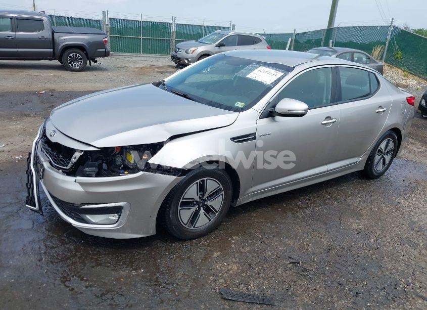Photo 2 of 2013 Kia Optima HYBRID LX (VIN KNAGM4AD7D5054770)