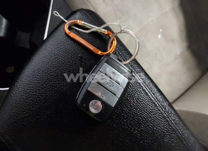 Photo 11 of 2015 Kia Optima HYBRID (VIN KNAGM4AD8F5078935)