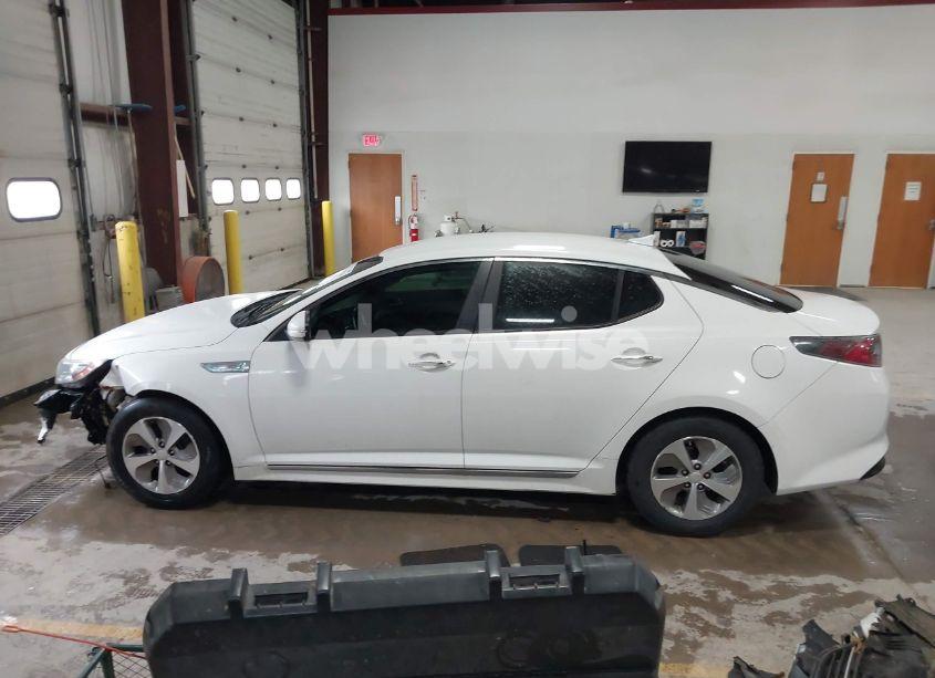 Photo 14 of 2015 Kia Optima HYBRID (VIN KNAGM4AD8F5078935)