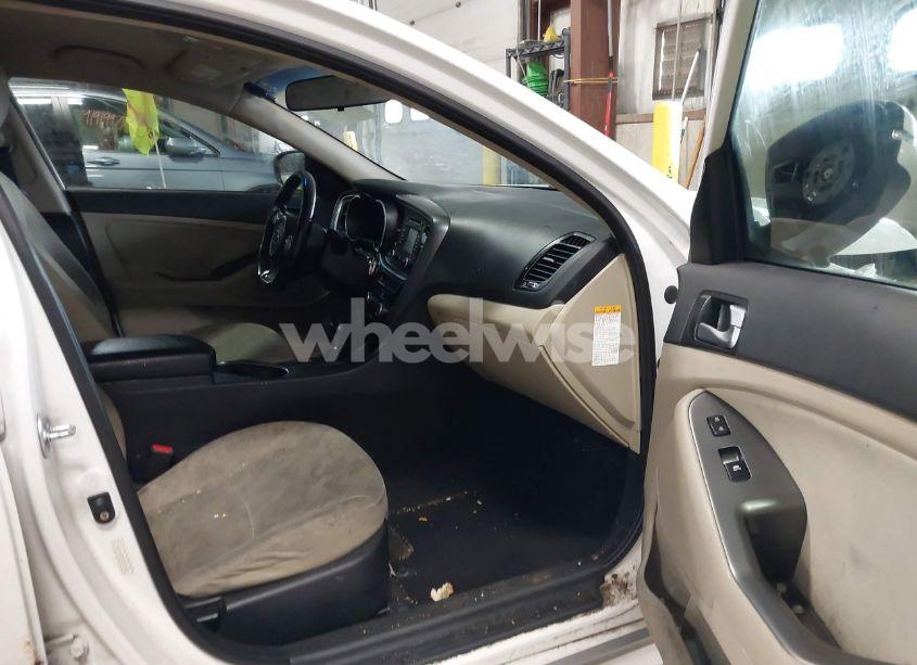 Photo 5 of 2015 Kia Optima HYBRID (VIN KNAGM4AD8F5078935)