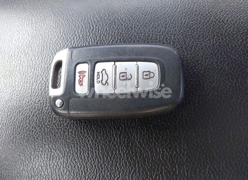 Photo 11 of 2011 Kia Optima EX TURBO (VIN KNAGN4A65B5149209)