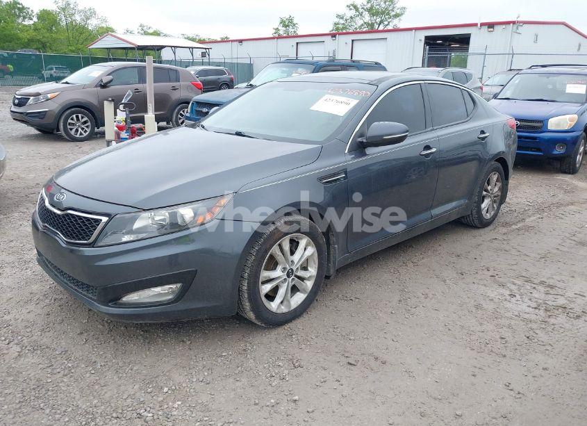 Photo 2 of 2011 Kia Optima EX TURBO (VIN KNAGN4A65B5149209)