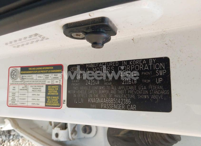 Photo 9 of 2011 Kia Optima EX TURBO (VIN KNAGN4A66B5142186)