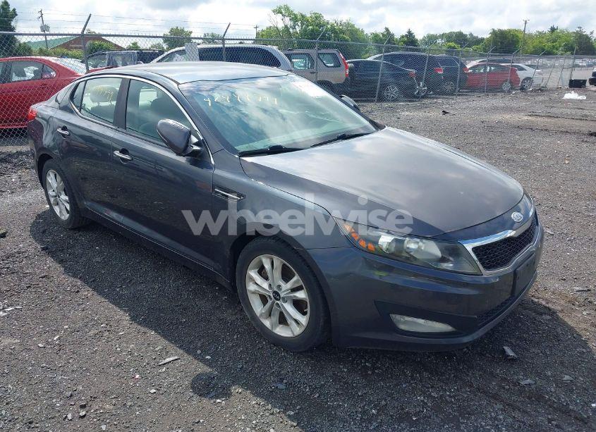 2011 Kia Optima EX (VIN KNAGN4A71B5058981) main photo