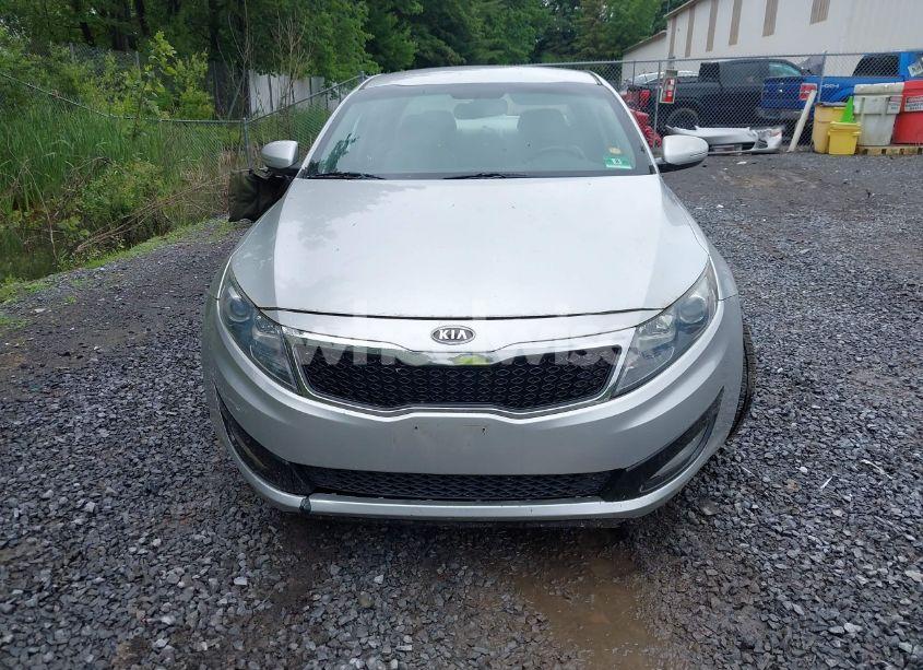 Photo 12 of 2011 Kia Optima EX (VIN KNAGN4A71B5148051)