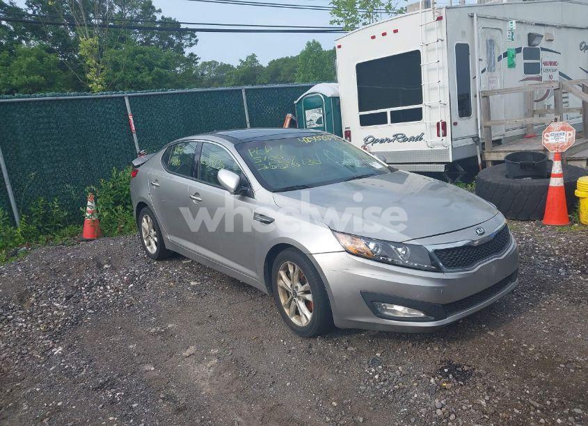 2011 Kia Optima EX (VIN KNAGN4A72B5179860) main photo