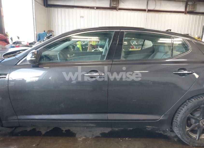 Photo 15 of 2011 Kia Optima EX (VIN KNAGN4A75B5103419)
