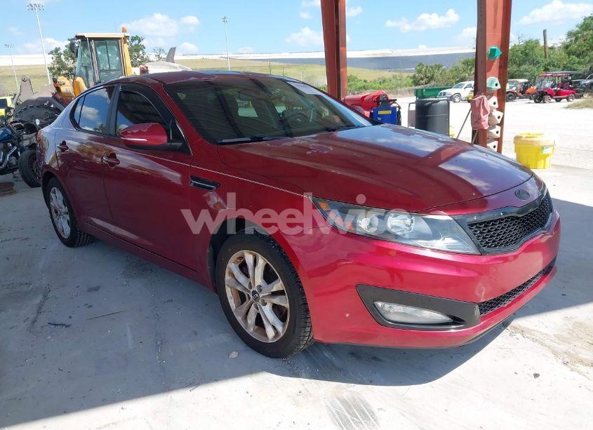 2011 Kia Optima EX (VIN KNAGN4A75B5185281) main photo
