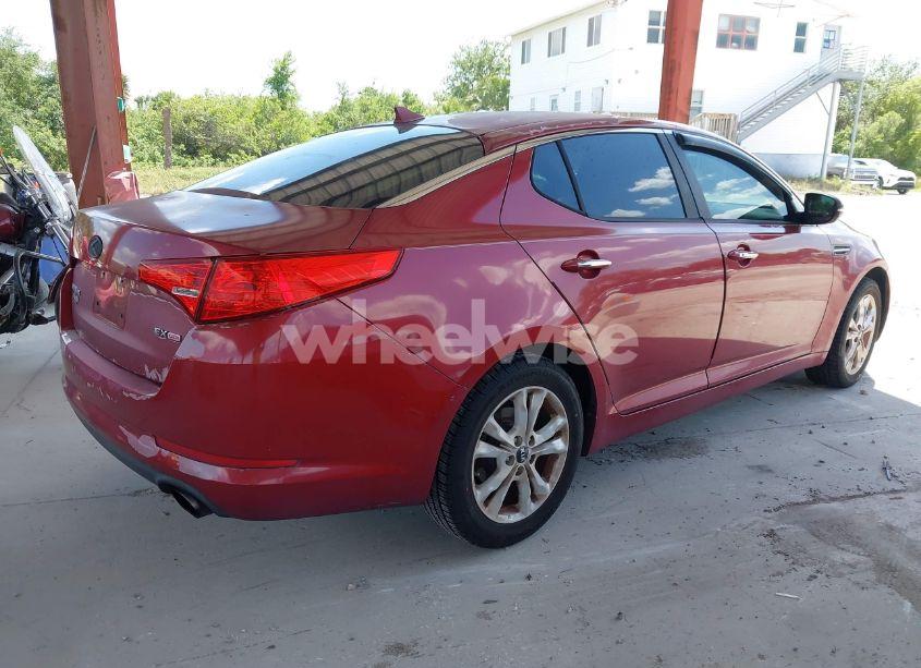 Photo 4 of 2011 Kia Optima EX (VIN KNAGN4A75B5185281)