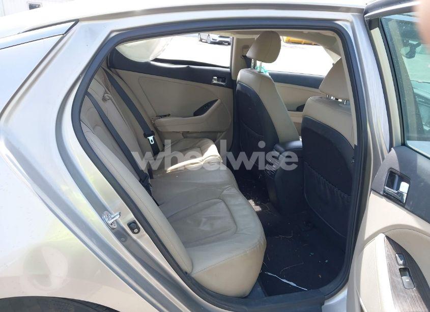 Photo 8 of 2011 Kia Optima EX (VIN KNAGN4A78B5103205)