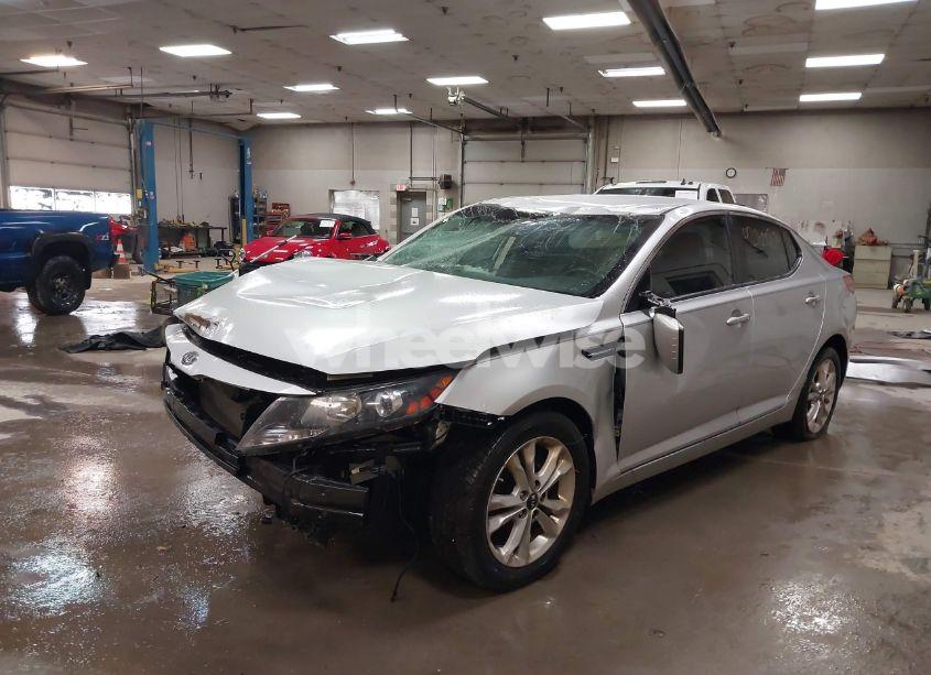 Photo 2 of 2011 Kia Optima EX (VIN KNAGN4A7XB5047431)