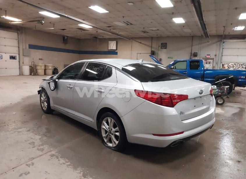 Photo 3 of 2011 Kia Optima EX (VIN KNAGN4A7XB5047431)