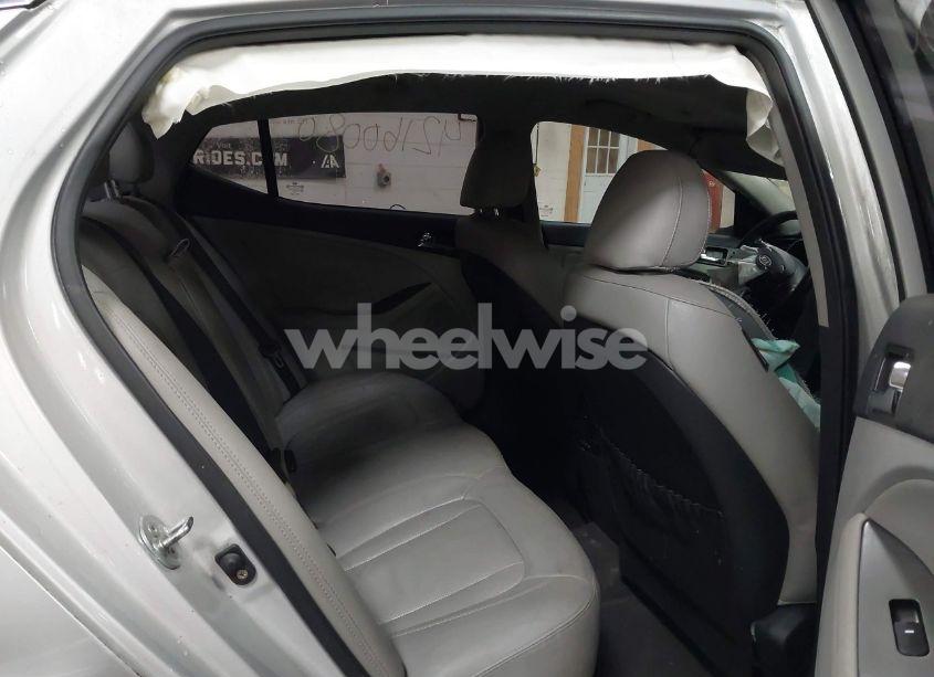 Photo 8 of 2011 Kia Optima EX (VIN KNAGN4A7XB5047431)