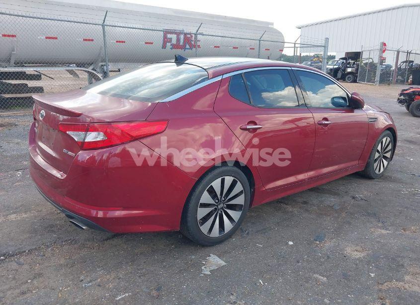 Photo 4 of 2011 Kia Optima SX (VIN KNAGR4A64B5180374)