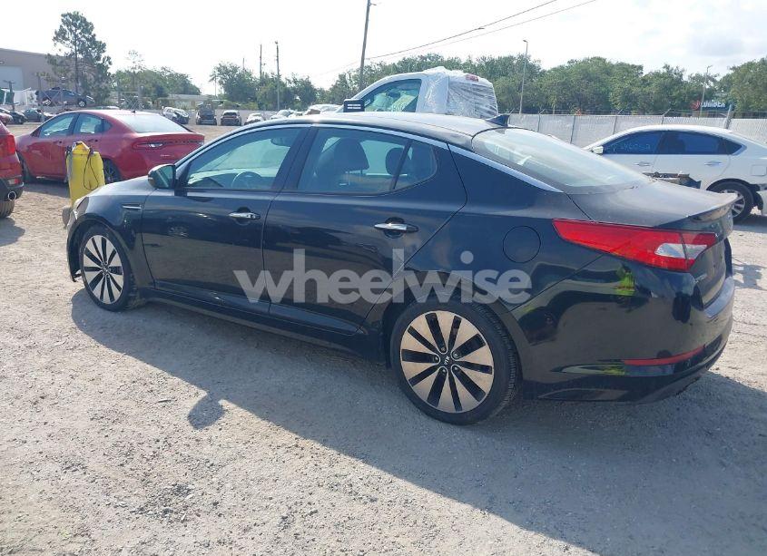 Photo 3 of 2011 Kia Optima SX (VIN KNAGR4A66B5133864)