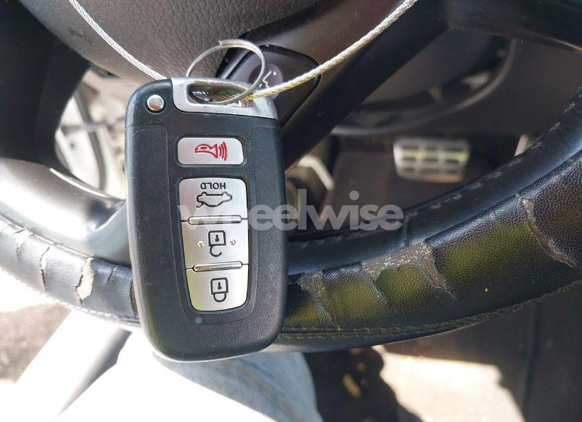 Photo 11 of 2011 Kia Optima SX (VIN KNAGR4A66B5139616)