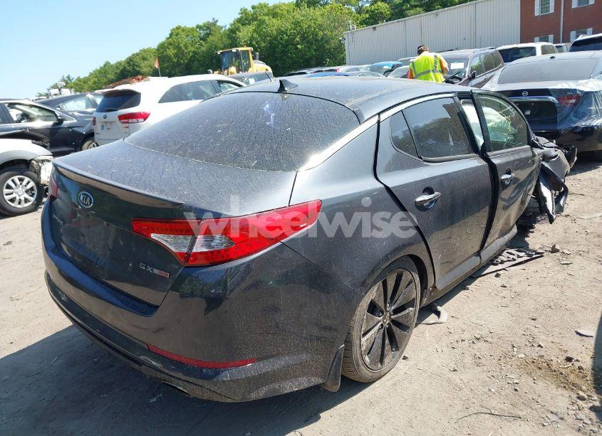 Photo 4 of 2011 Kia Optima SX (VIN KNAGR4A66B5148316)