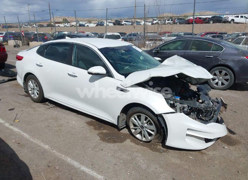 Photo 12 of 2016 Kia Optima LX (VIN KNAGT4L30G5095415)