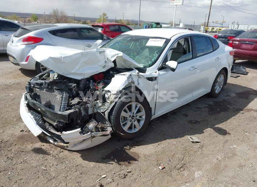 Photo 2 of 2016 Kia Optima LX (VIN KNAGT4L30G5095415)