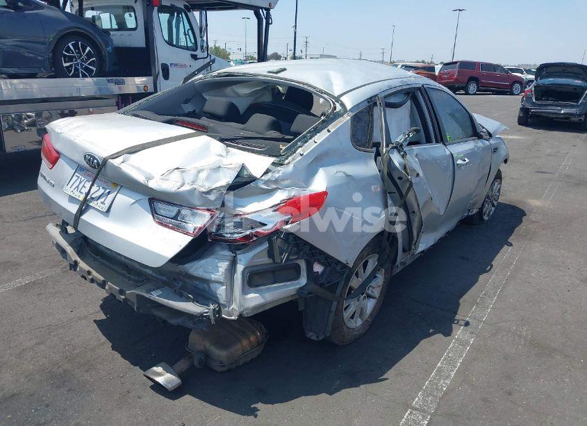 Photo 4 of 2017 Kia Optima LX (VIN KNAGT4L32H5157432)