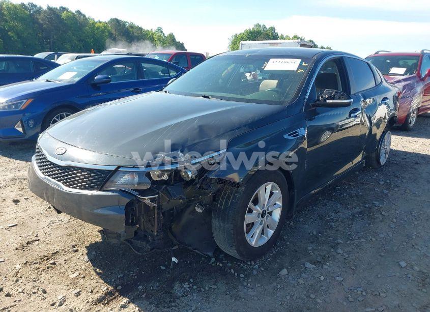 Photo 2 of 2016 Kia Optima LX (VIN KNAGT4L33G5079418)