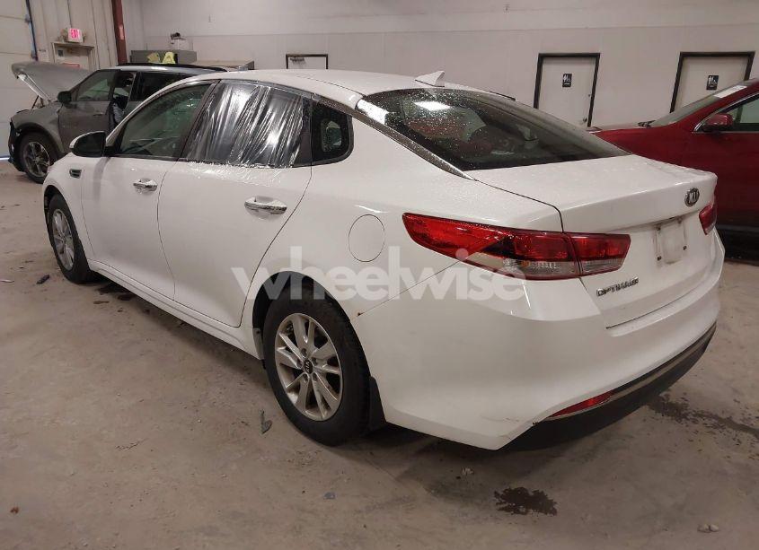 Photo 3 of 2017 Kia Optima LX (VIN KNAGT4L33H5132975)