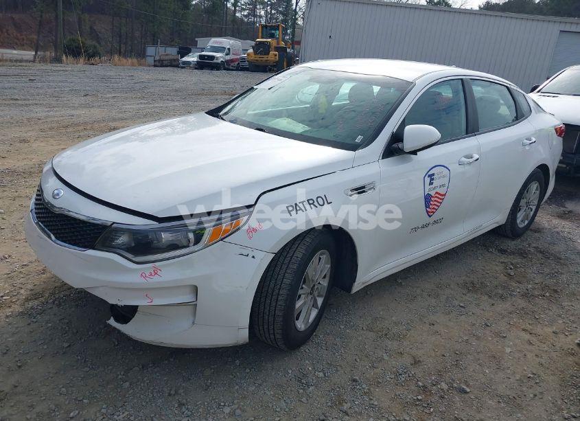 Photo 14 of 2018 Kia Optima LX (VIN KNAGT4L33J5217126)