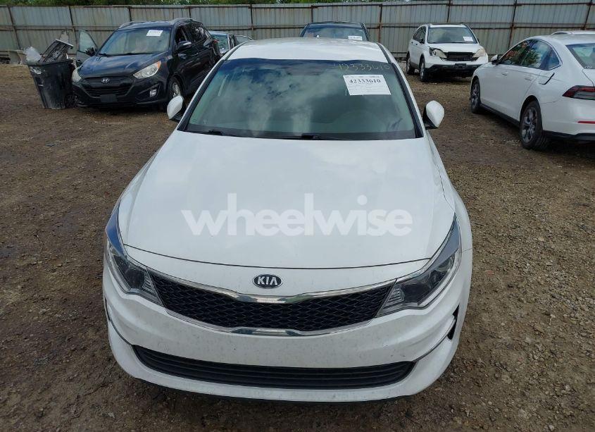 Photo 13 of 2018 Kia Optima LX (VIN KNAGT4L33J5232905)