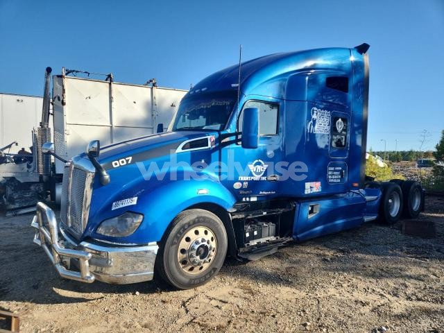 Photo 3 of 2021 KENWORTH T680 SEMI TRUCK (VIN KNAGT4L34H5177360)