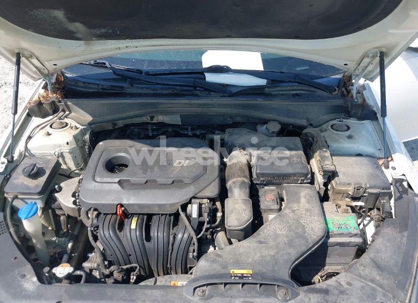 Photo 10 of 2016 Kia Optima LX (VIN KNAGT4L35G5098374)