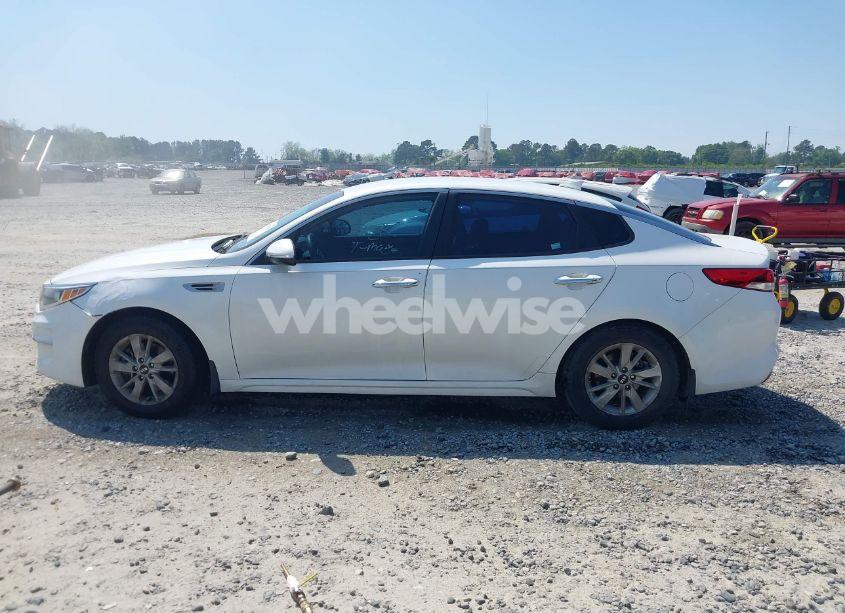 Photo 14 of 2016 Kia Optima LX (VIN KNAGT4L35G5098374)