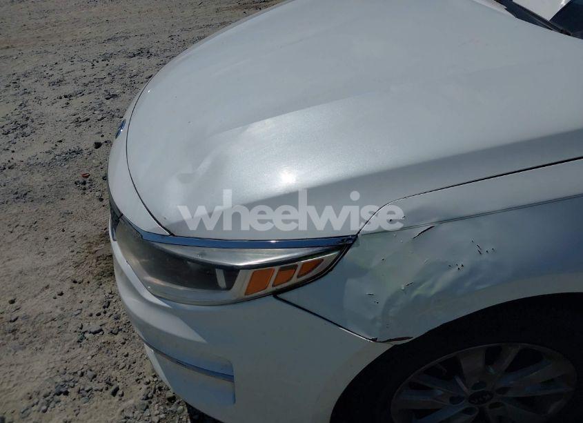 Photo 6 of 2016 Kia Optima LX (VIN KNAGT4L35G5098374)