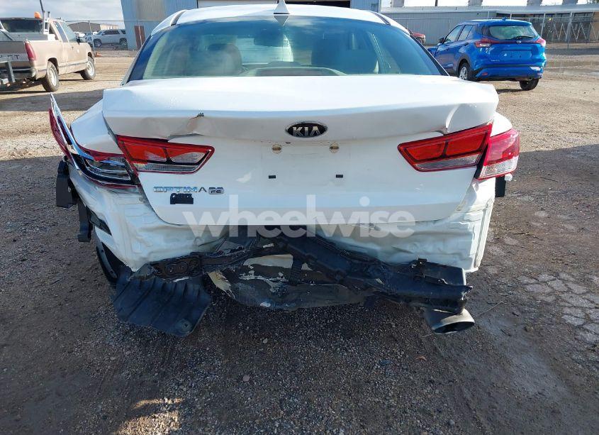 Photo 6 of 2016 Kia Optima LX (VIN KNAGT4L35G5102567)