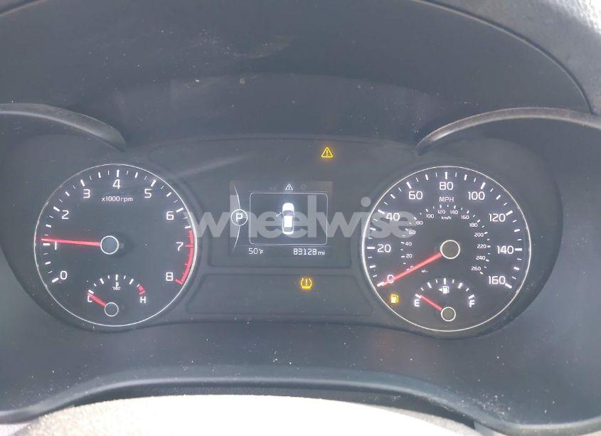 Photo 7 of 2016 Kia Optima LX (VIN KNAGT4L35G5102567)