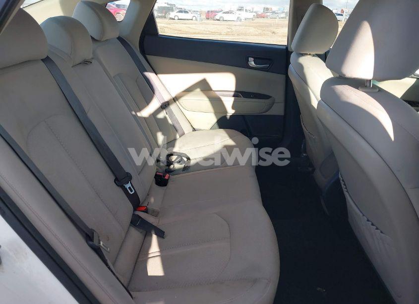 Photo 8 of 2016 Kia Optima LX (VIN KNAGT4L35G5102567)