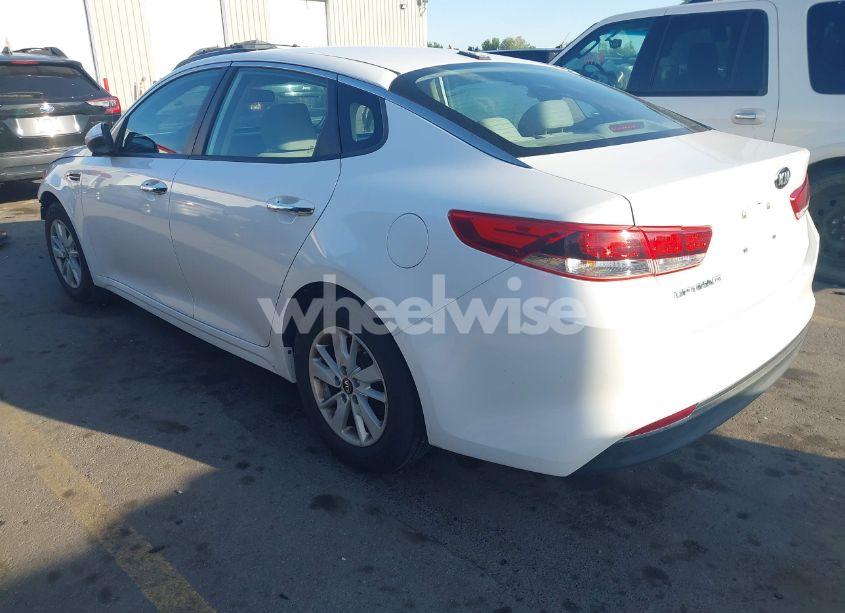 Photo 3 of 2016 Kia Optima LX (VIN KNAGT4L36G5094415)