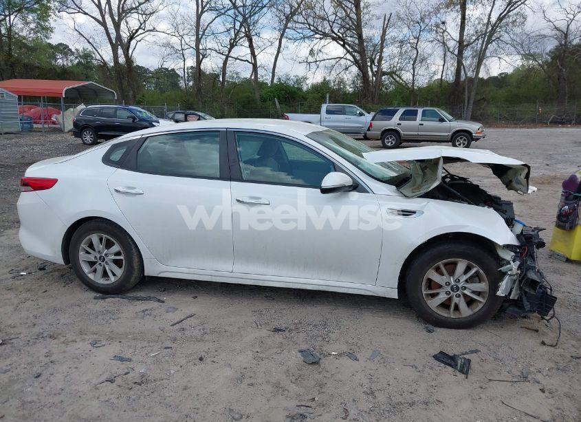Photo 14 of 2016 Kia Optima LX (VIN KNAGT4L37G5118740)