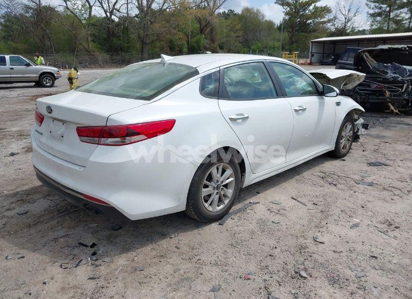 Photo 4 of 2016 Kia Optima LX (VIN KNAGT4L37G5118740)