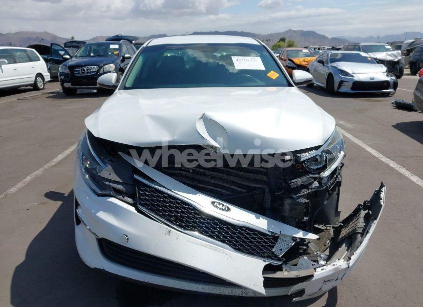 Photo 12 of 2016 Kia Optima LX (VIN KNAGT4L39G5072778)