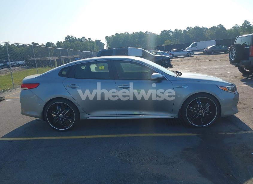 Photo 13 of 2017 Kia Optima HYBRID (VIN KNAGT4LE2H5014899)