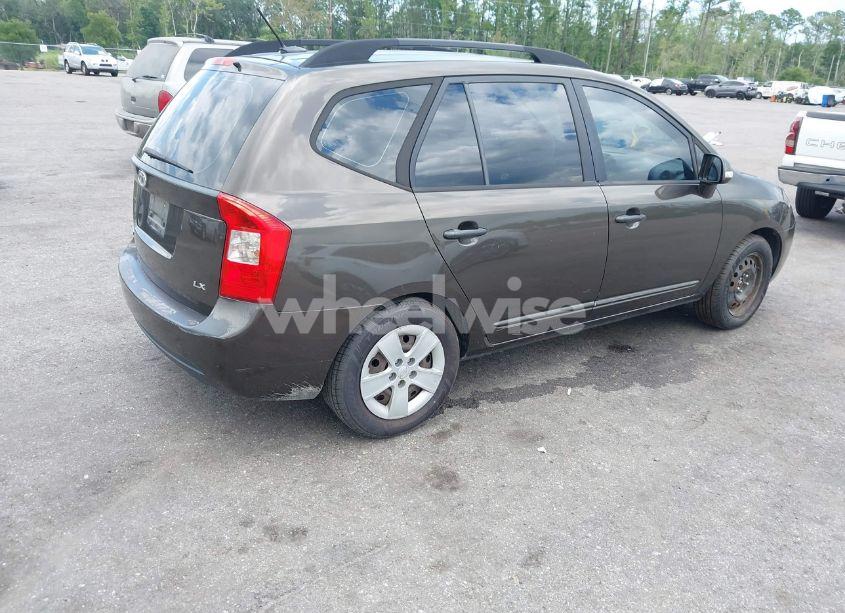 Photo 4 of 2010 Kia Rondo LX (VIN KNAHG8C86A7300176)