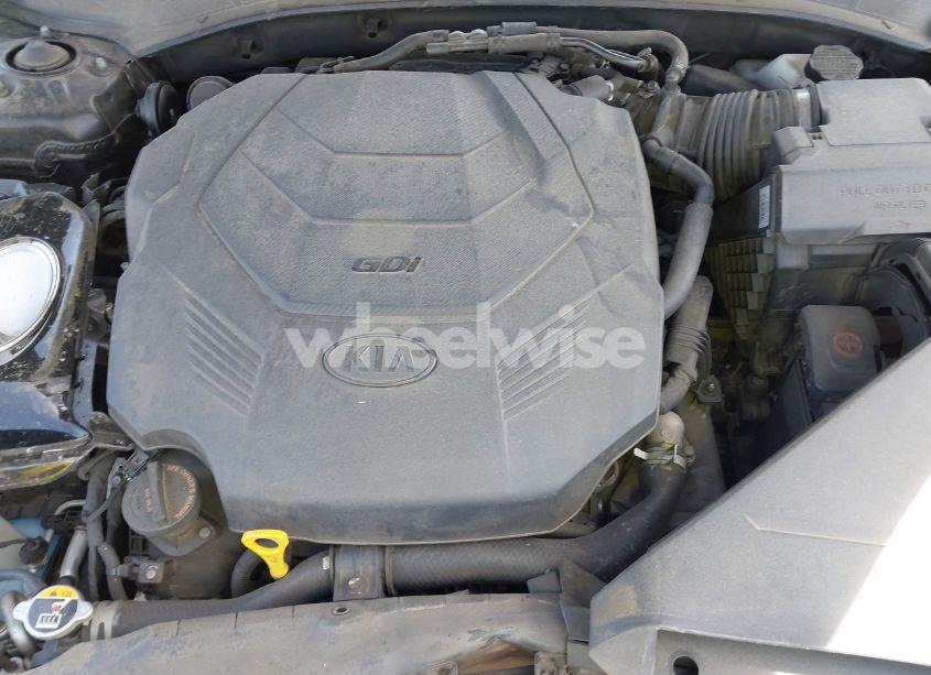 Photo 10 of 2017 Kia Cadenza PREMIUM (VIN KNALB4J19H5072722)