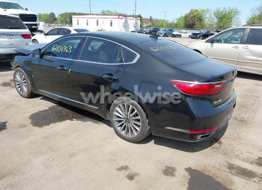 Photo 3 of 2017 Kia Cadenza PREMIUM (VIN KNALB4J19H5072722)